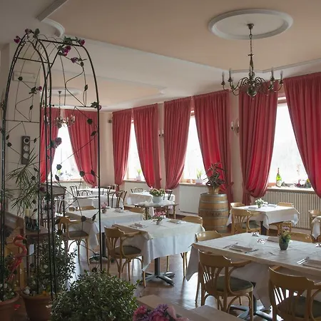 Du Parc & 3*